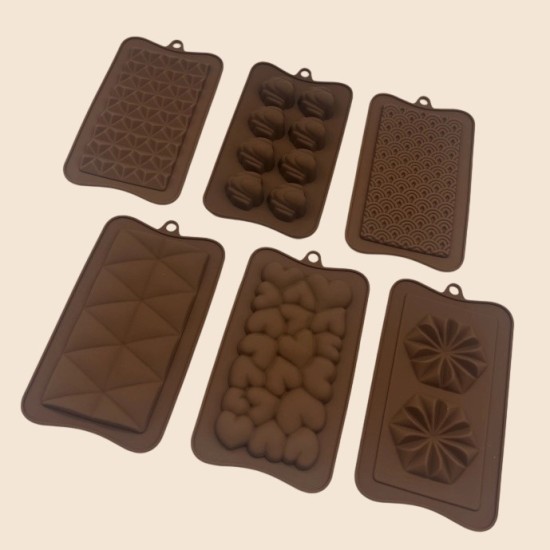 DIY Handmade Chocolate Chip Silicone Mold（Love-Based Type）
